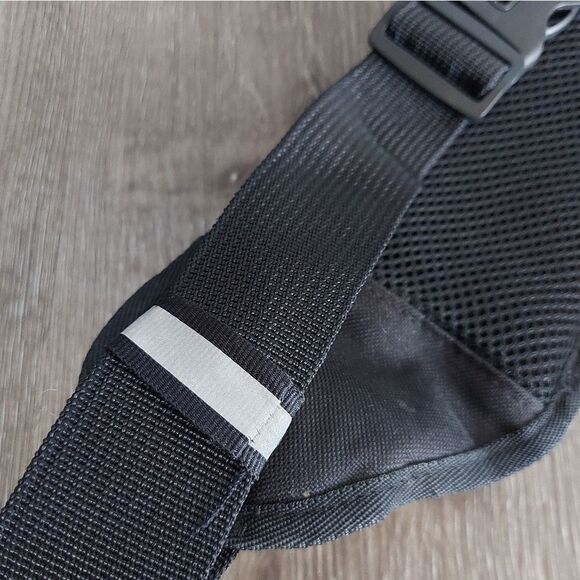 MYCARBON Fanny Pack Waist Bag with Water Bottle Holder Running Hiking Walking - Picture 4 of 6